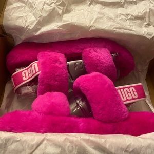 NEW! Ugg “Oh Yeah” Slides Sz 7 women